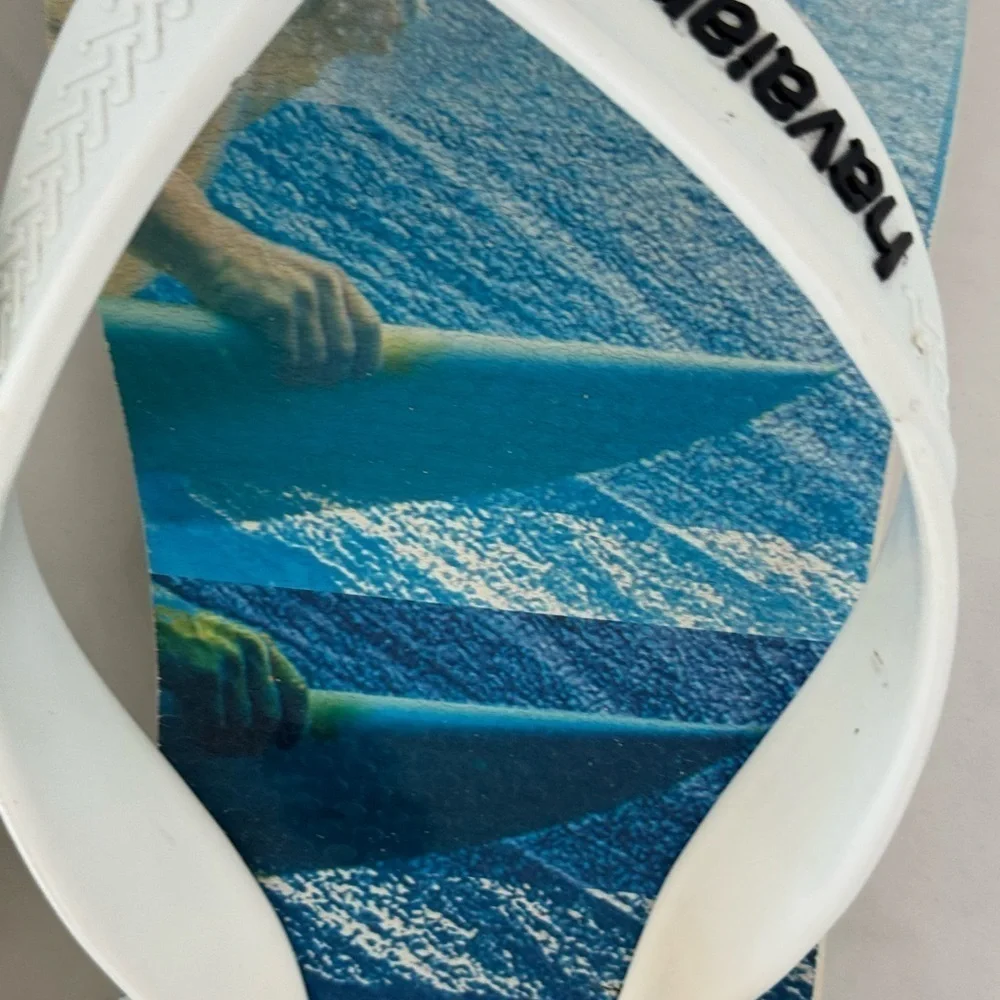 Havaianas gently used